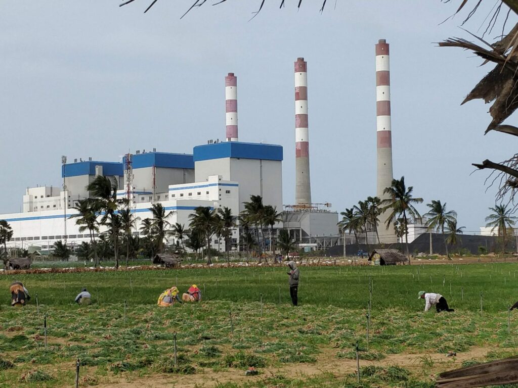 ගල්අඟුරු නැතිව නොරොච්චෝලේ යන්ත්රයක් නවතී.