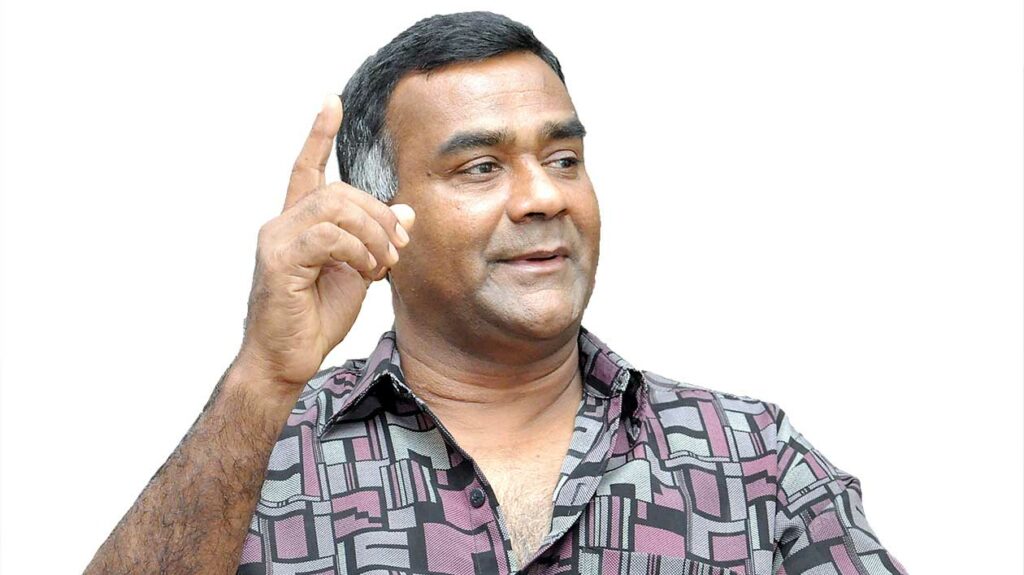 සජිත් අගමැතිධුරය භාර ගන්න යන කථාව අසත්යයි