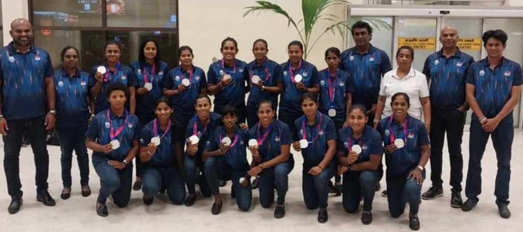 ආසියා අනුශුරියෝ දිවයිනට