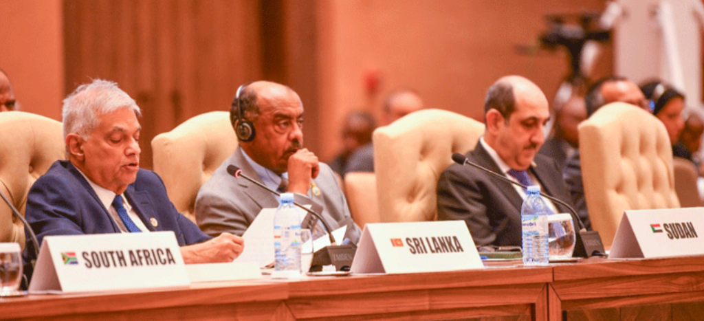 ජනපති ජී 77 අමතයි