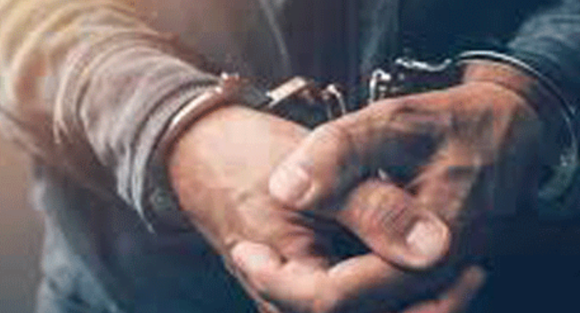 ගුවන් සේවිකාවන් දෙදෙනකුට පහරදුන් විදේශිකයා අත්අඩංගුවට