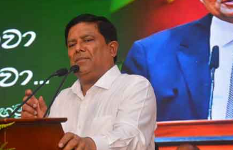 රනිල් රට වෙනුවෙන් පාවිච්චි කළ යුතුයි