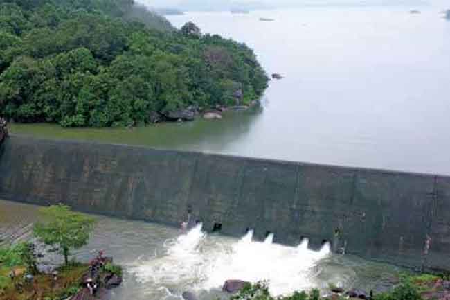 ජලාශ කිහිපයක ජල මට්ටම් අඩු කිරීම තවදුරටත්