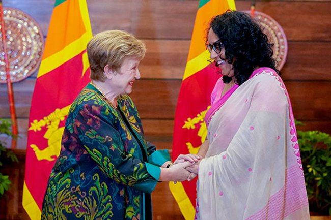 අගමැතිනිය සහ ක්රිස්ටලීනා ජෝර්ජියේවා අතර හමුවක්