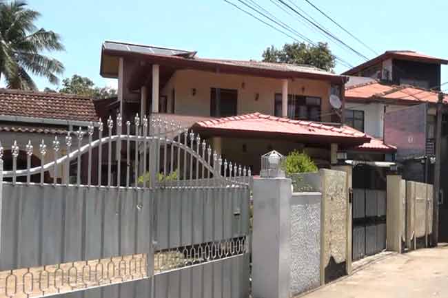 බටුවත්ත චාමරගේ බිරිඳගේ ලක්ෂ 400ක් වටිනා සුපිරි නිවස තහනම් කෙරේ