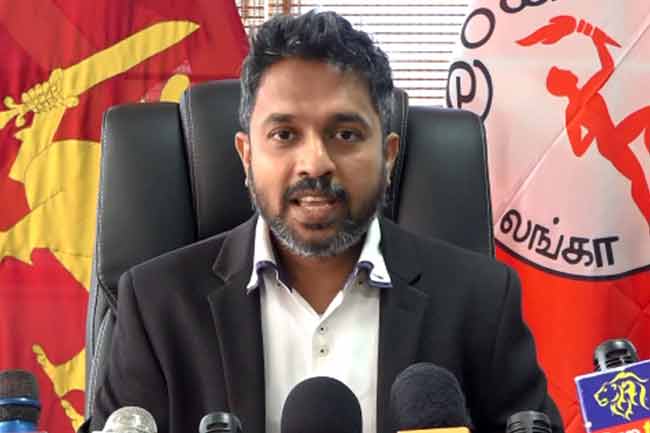 තවත් ඉන්ධන නෞකාවක් දිවයිනට