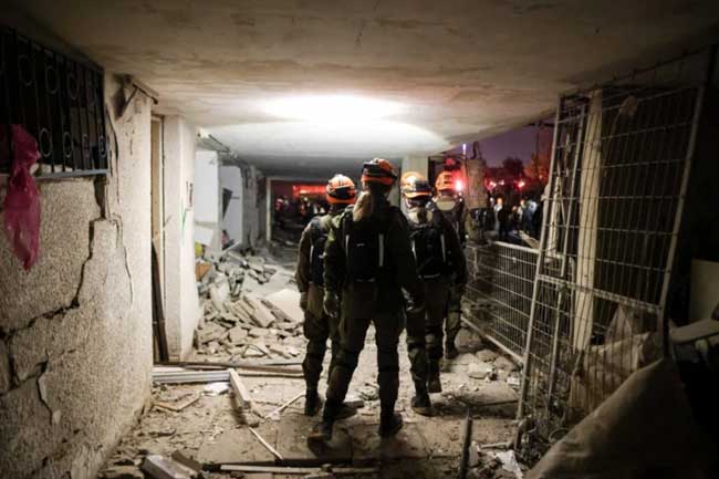 ඉරාන ප්රහාරවලින් ඊශ්රායලයේ 100කට තුවාල