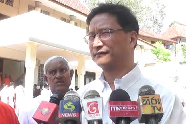 රට තුළ ඉන්ධන අර්බුදයක් ඇතිවීමට ඉඩ නොදෙන බව චීන තානාපති කියයි