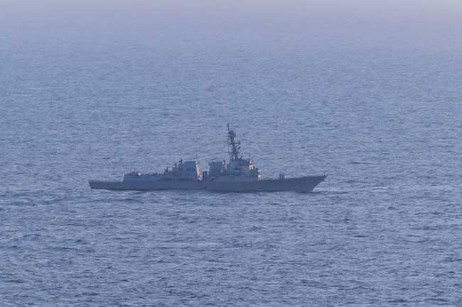 ඉරාන ධජය සහිත නෞකාවකට හෝමුස් තරණයට අමෙරිකාවෙන් බාධා