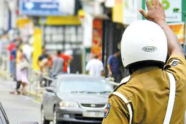 මාතර – හක්මණ මාර්ගයේ විශේෂ රථවාහන සැලැස්මක්