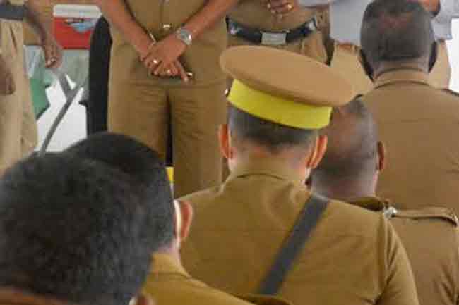 සියලු බන්ධනාගාරවල ජ්යේෂ්ඨ නිලධාරීන්ට කැඳවීමක්