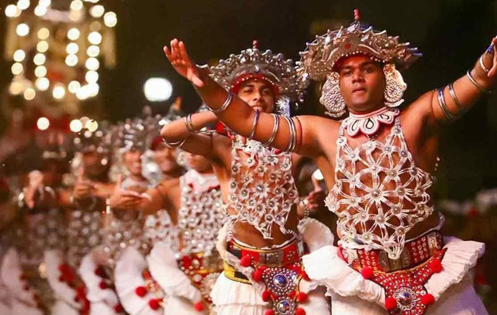 පළමු රන්දෝලි පෙරහැර අද – රථ වාහන සැලැස්ම මෙන්න